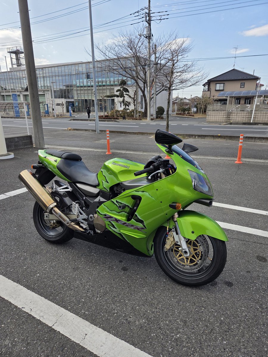 ちょっと前に納車されました 程よいパワーと重さ セカンドバイクなので