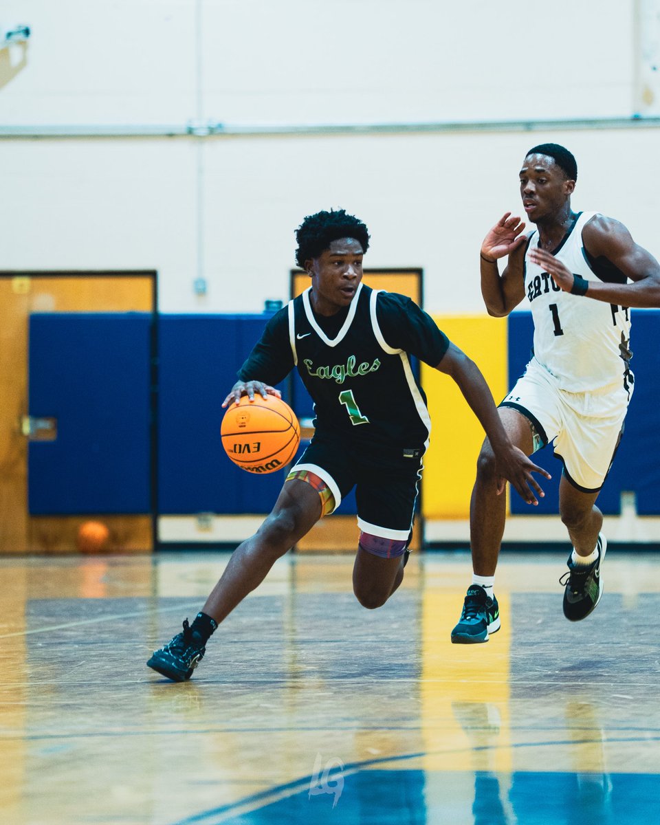 Levi Brown tweet media