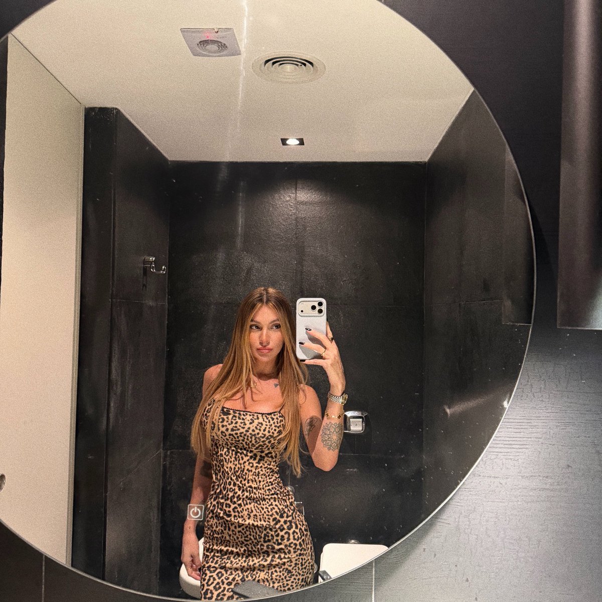 Sasha Ferro tweet media