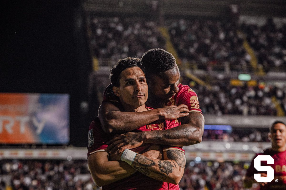 ✂️Llegó Medford al <a href="/SaprissaOficial/">Deportivo Saprissa 💜</a> y se cortan las rachas contra Alajuelense.

En su primera etapa los morados tenían 13 juegos sin ganarle a la Liga y la rompió (4-1 en el 2003). Ahora regresa y finaliza en 8 los juegos contra los manudos.