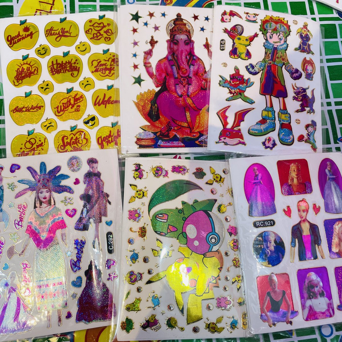 にゅーシールに再入荷シールいろいろ出しました✌️