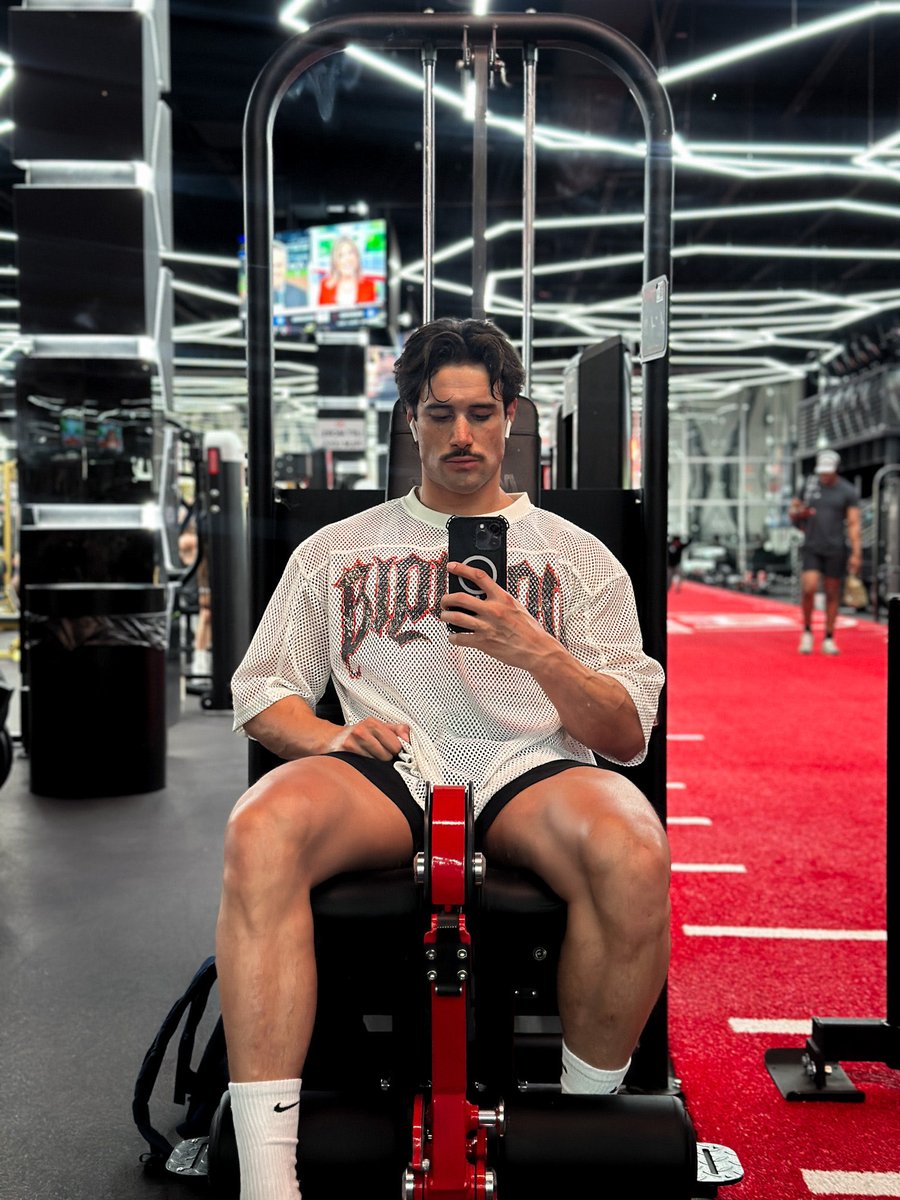 Jesselee tweet media