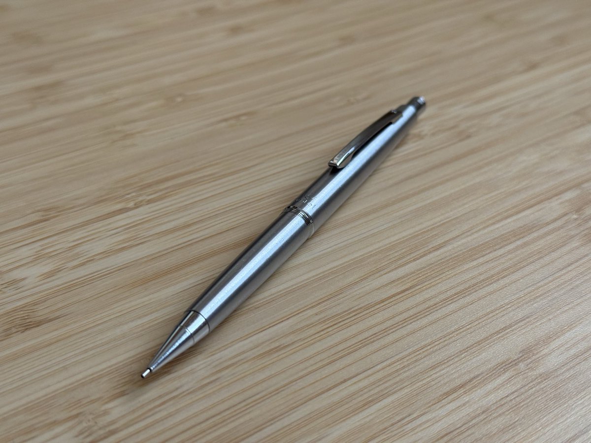 購入品 #文房具 #stationery Pentel P1005 Excalibur こんな代物を手に
