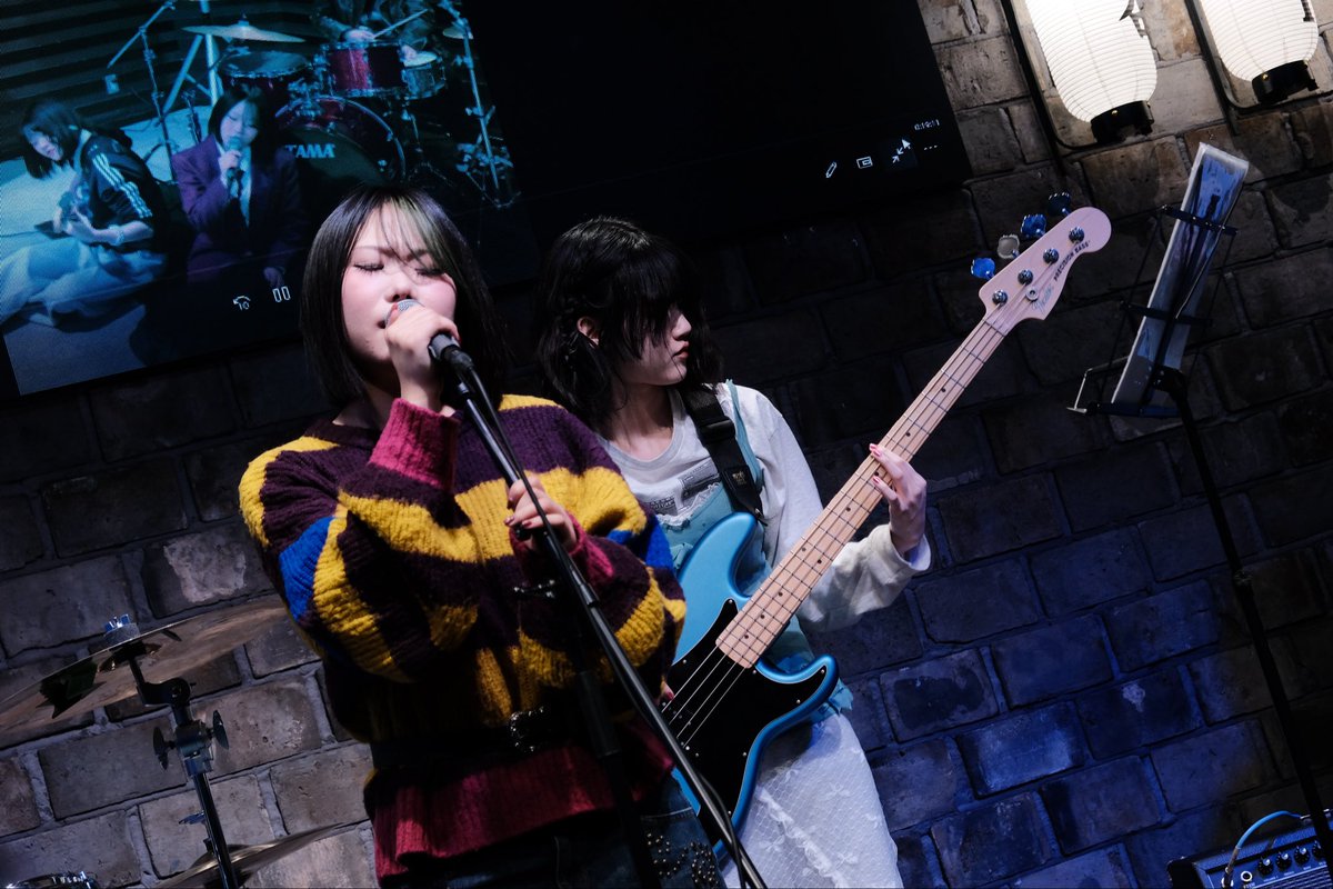 kao_players's tweet photo. ◾️2026.2.15（日） at 渋谷XXI 
XXI LIVE 〜Sunday Free Jam〜

◾️ 🗣️カオ、初遠征は渋谷！
ありがとうございました🗼✨🚙💨

◾️ cover 4曲
「金木犀の夜-きのこ帝国」動画でチェック

◾️楽器隊サポートメンバー
Dr. mayu
Gt. あおい

◾️ photo :  @komatani_jfr https://t.co/5N0M7EosRf