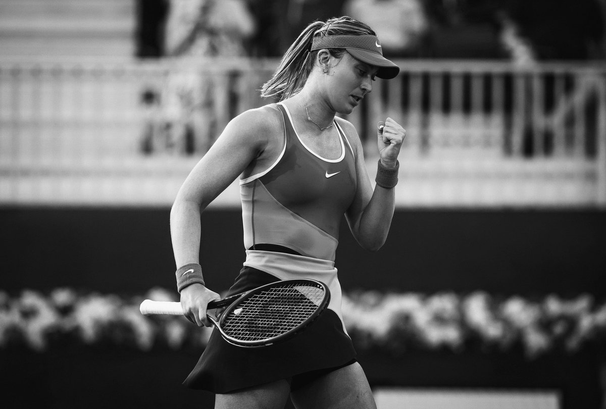 Leaving home with just two bags and a heart full of dreams, boarding a plane toward the unknown… comfort stays behind, but growth waits ahead… 💭

Dejar hogar con solo dos maletas y el corazón lleno de sueños, volar hacia lo desconocido… la zona de confort se queda atrás, pero