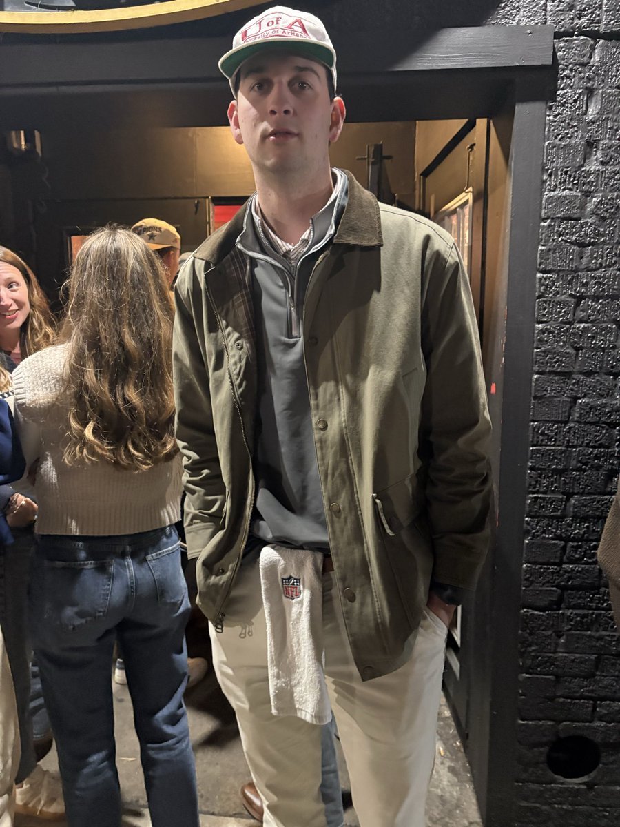 Gilligan tweet media