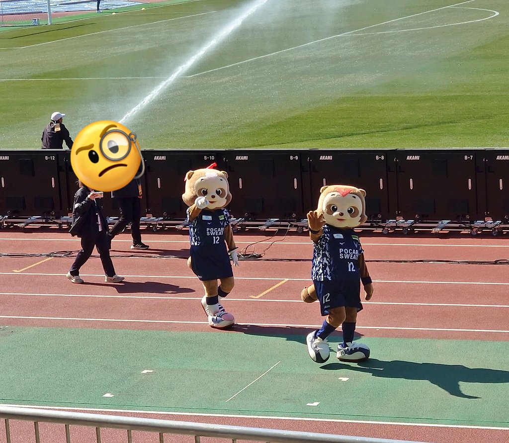 さすがティスちゃん、ゲーフラに気がついて反応してくれてる