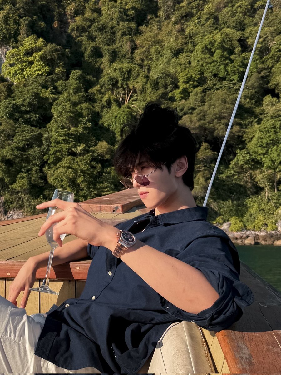 arindama's half light tweet media