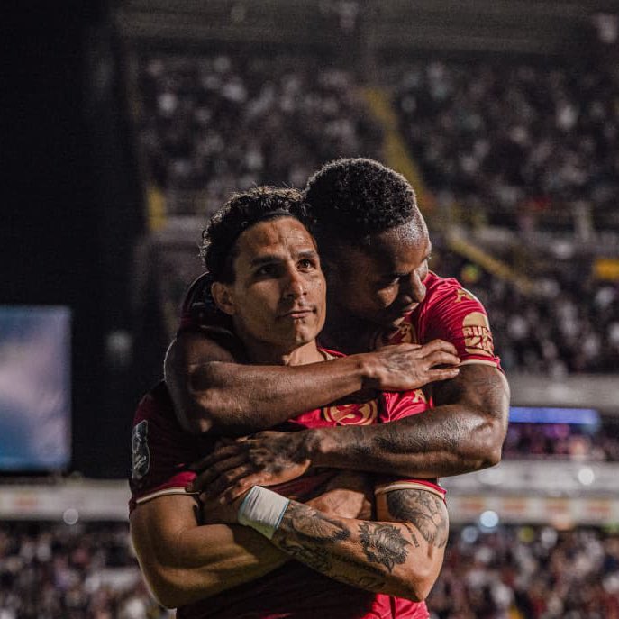 Un Superclásico con gran ambiente y cargado de emociones.

Saprissa, justo ganador; las estadísticas lo reflejan.

Tras el gol, los morados desaparecieron, pero en el segundo tiempo fue otra historia: Saprissa fue superior, insistió y se dejó el resultado.