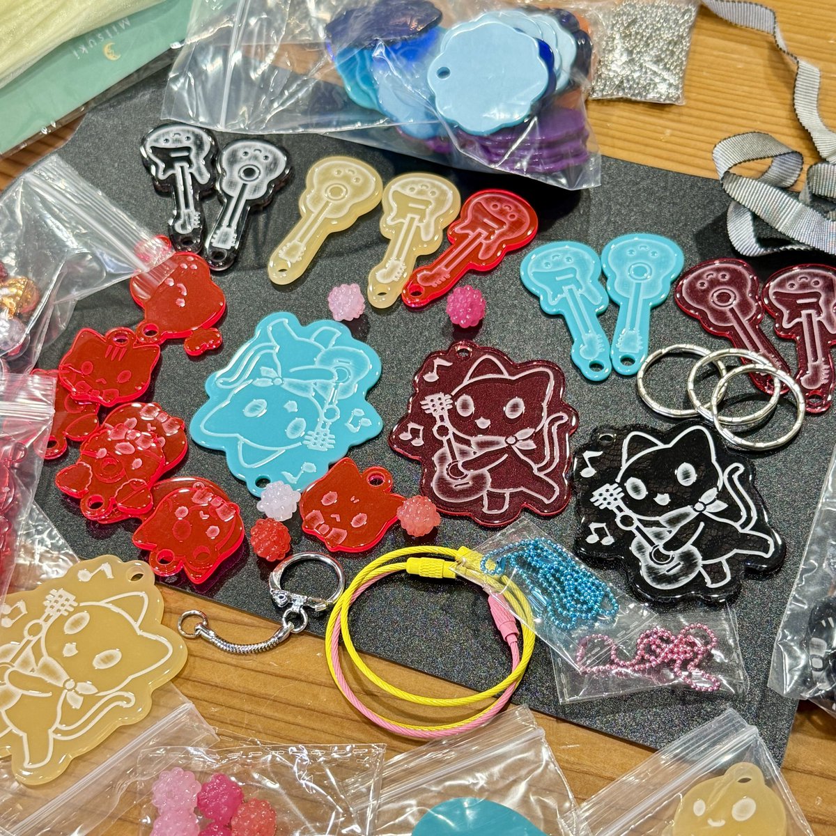 友だちにレトロちっくなキーホルダーにしてもらいました！ かわいい！