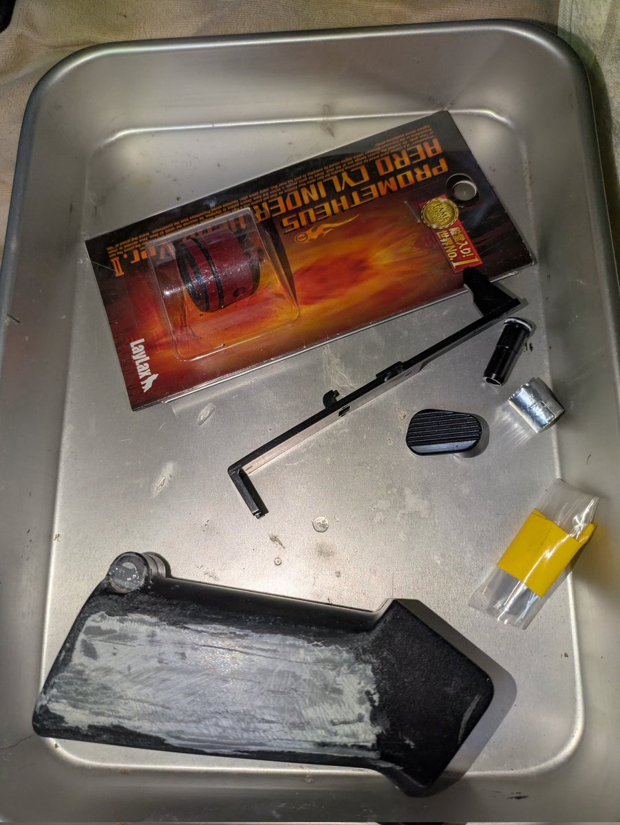 着手！ 前オーナーの塗装のセンスと2000円って破格に釣られて買って