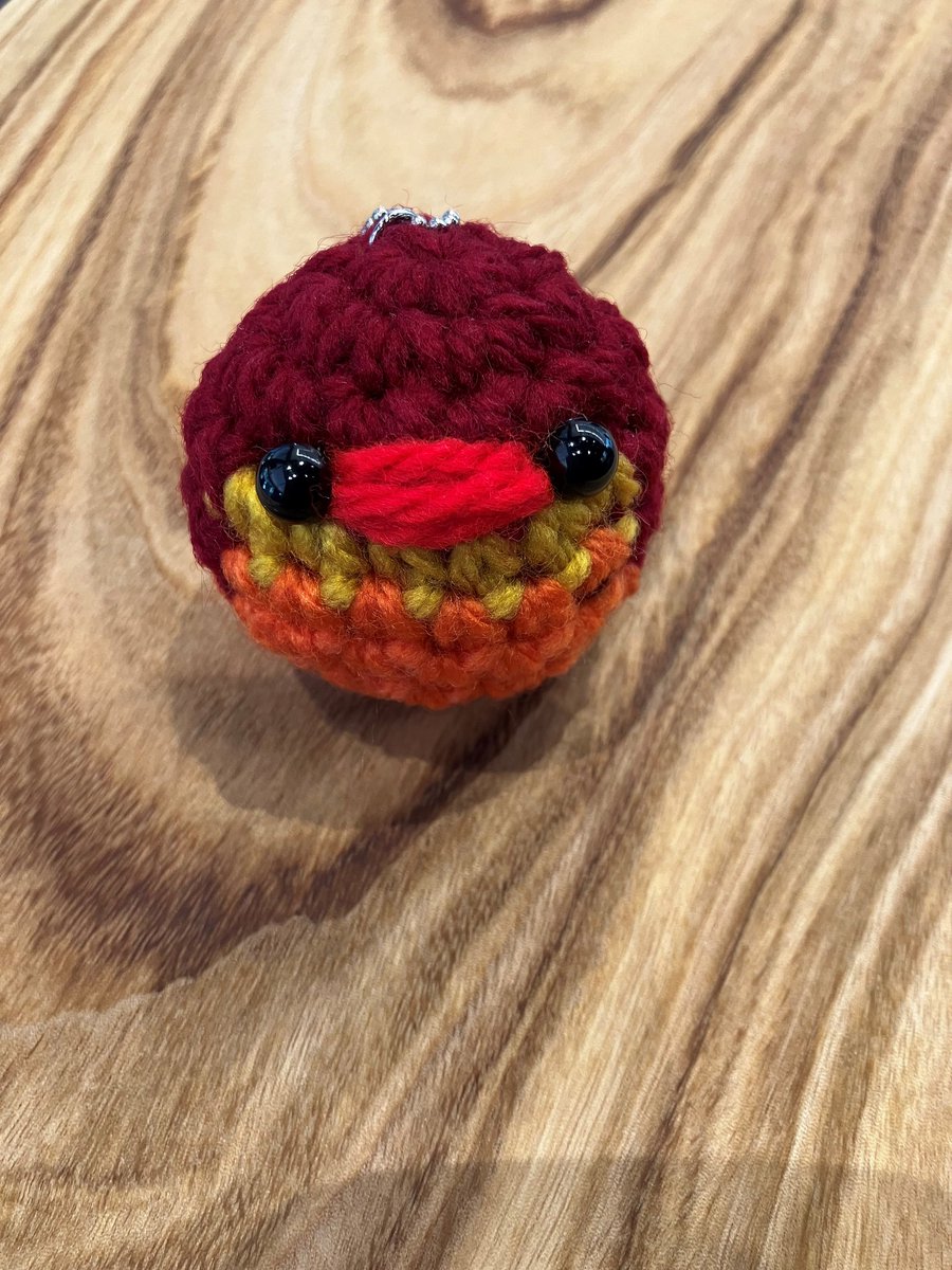 こんにちは
本日は世界遺産センター内ミュージアムショップで ぽぽぽ本舗さんのあみぐるみワークショップ 開催中！

作れるのは…
・ルリカケス
・アカショウビン
・オーストンオオアカゲラ
・ウミネコ

早速アカショウビンを作ってみました✨
ぜひ体験しに遊びに来てください🎵