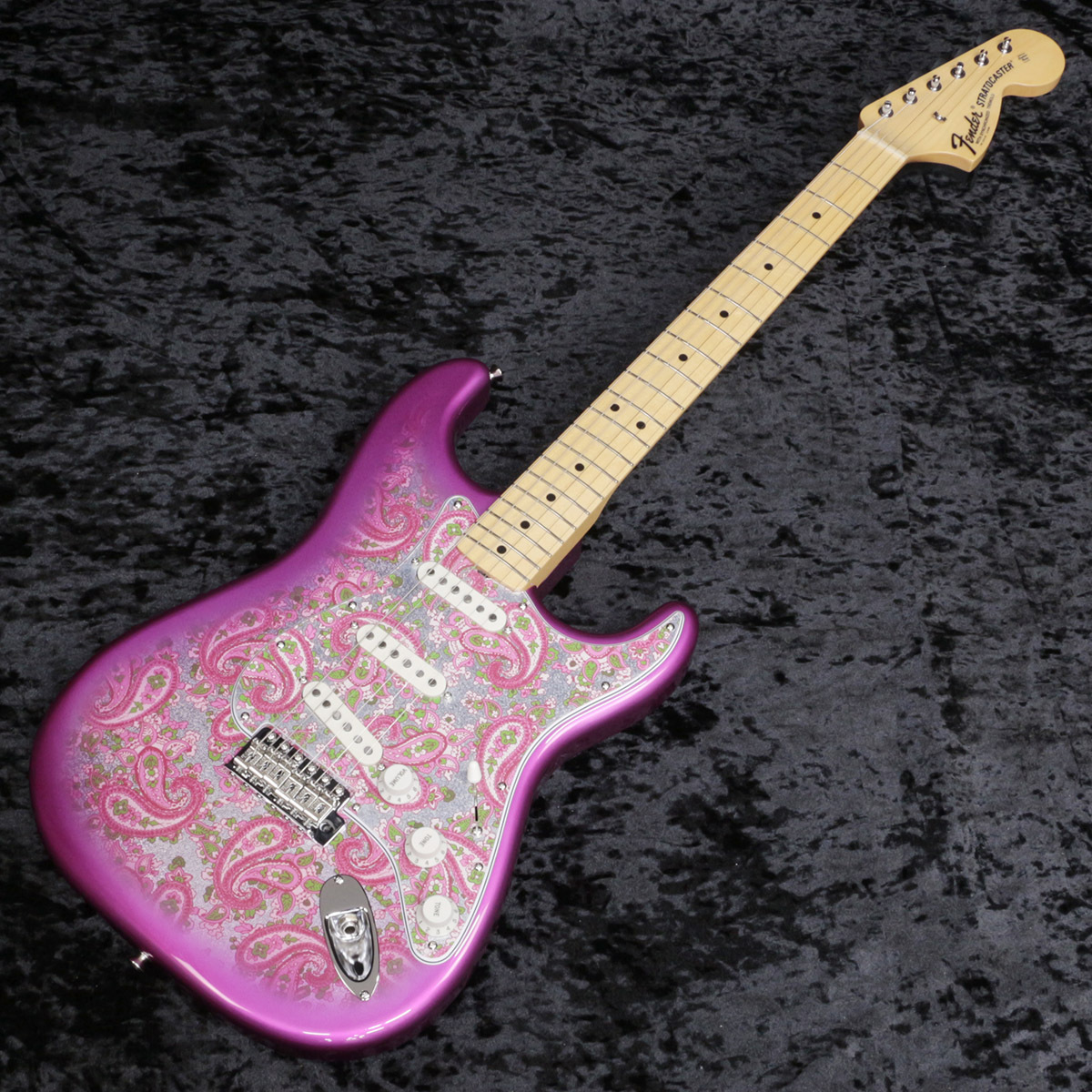 Fender / MIJ Limited Stratocaster Maple FB Pink Paisley 限定生産