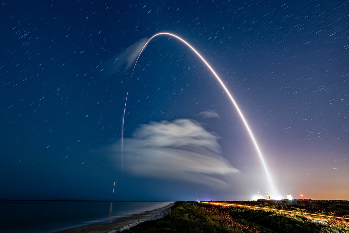 Falcon 9 launches 28 <a href="/Starlink/">Starlink</a> satellites from Florida