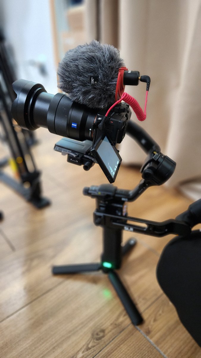 커넥스페이스 Official tweet media