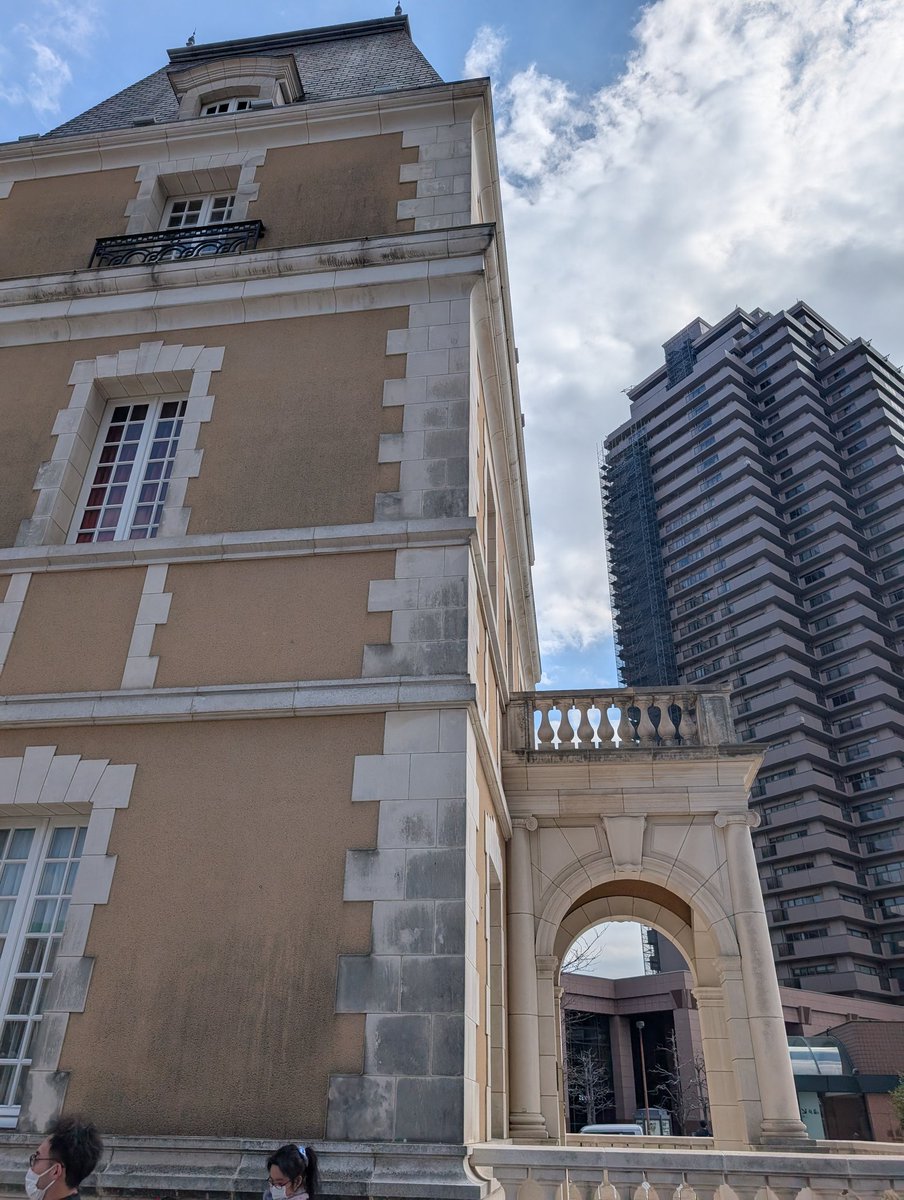 かなな tweet media