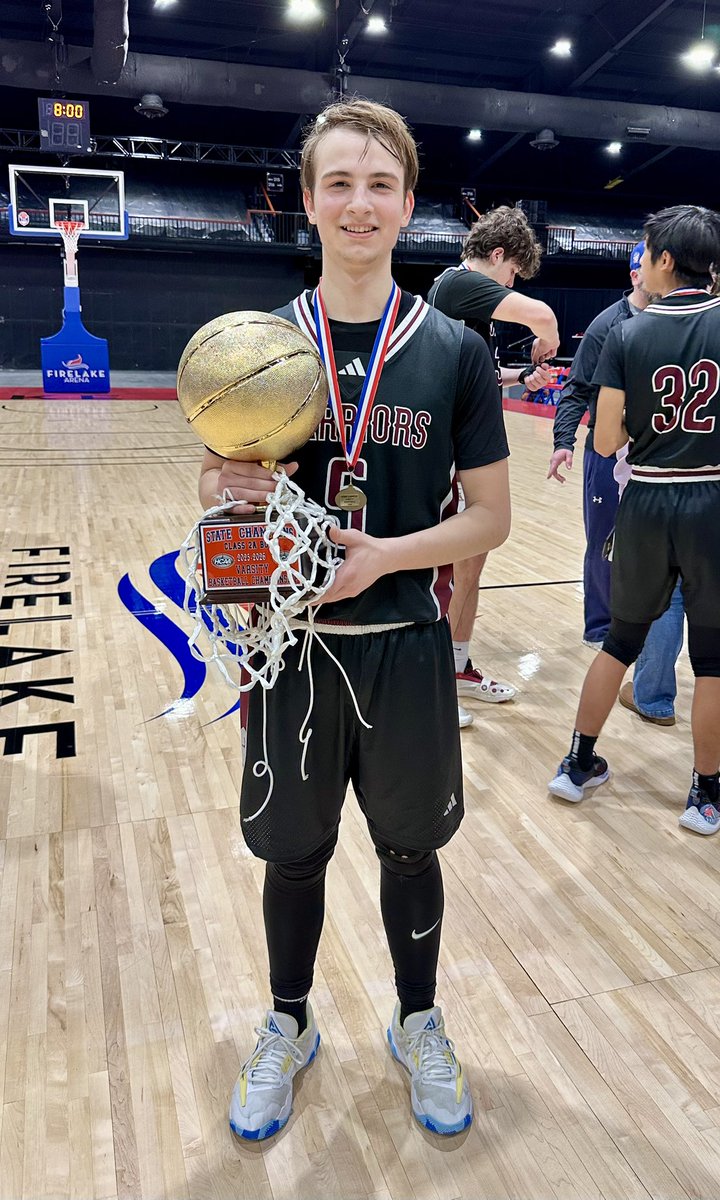 Nataboo_10's tweet photo. Congrats to my big brother and our hs boys. They won state today! https://t.co/Tjvsppc5wz