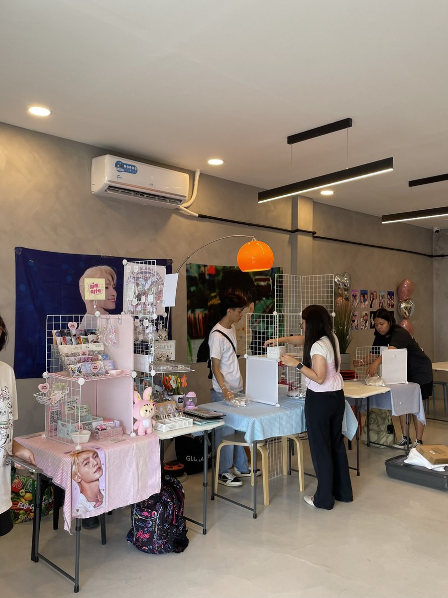 we are here!🍦་༘࿐

🕐 1PM - 4PM
🏠 HYST Cafe, Cainta, Rizal

#DINODelight