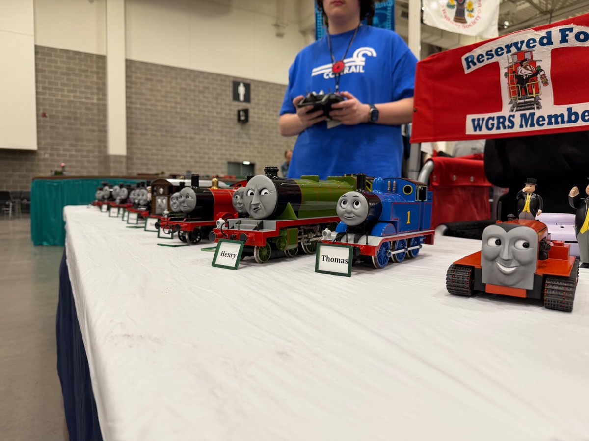 MTMediaTweets's tweet photo. Got to meet the great folks at @NWModelers today and check out their awesome work! https://t.co/oem85FqKSg