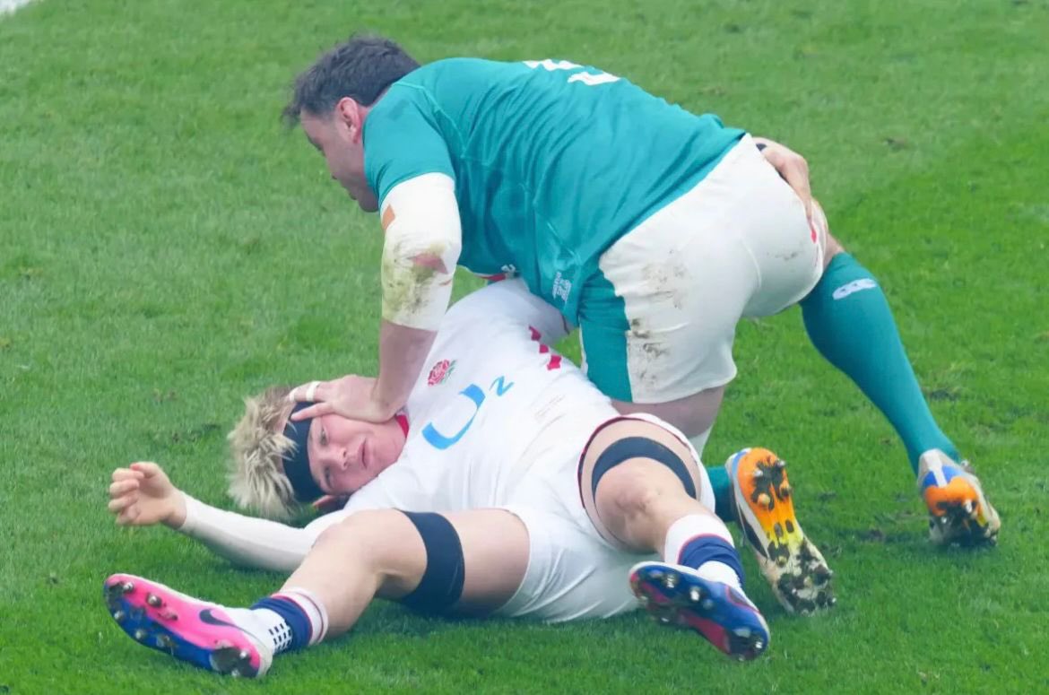 Scrumming Flyhalf tweet media