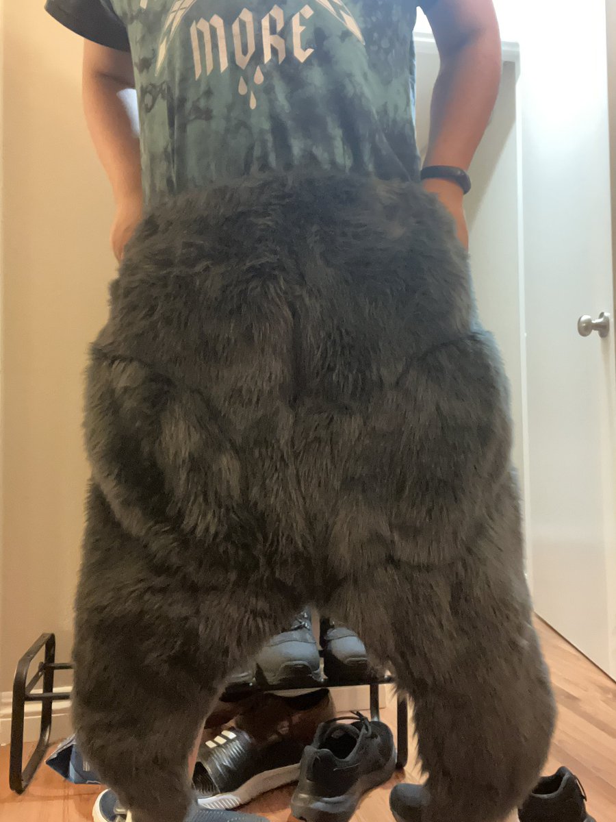 Finished sewing together front half of fursuit legs, working on the back now, then clean them up and finish the top :3c