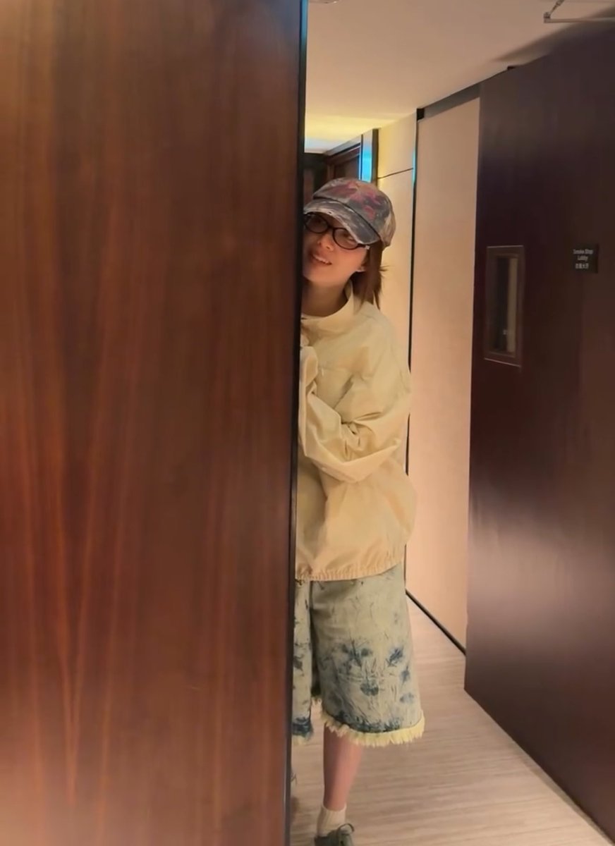 ฉันอยากแซว CEO AlwaysWonder มาก
เรฟลุคนางแบบของCEO =
555555555555555555555555555555555555555555555555555555555555