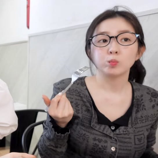 ดื้อเอ้ย มังดื้อมากๆๆๆๆๆๆ อยากดีด บัตรเลี้ยงน้องฮยอนกี่บาท