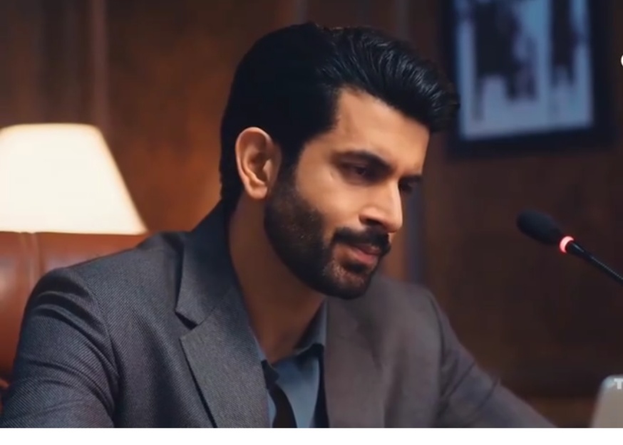 Arya Bro was so done with Vikram bro ka Valentine's day party invite😆😁😂

That smirk😏 Loved it! 🔥

#NamikPaul's signature smirk😏
always gets me😁😂 I try to nvr miss it😄😜🤭

#AryamanSuri
#Naagin7