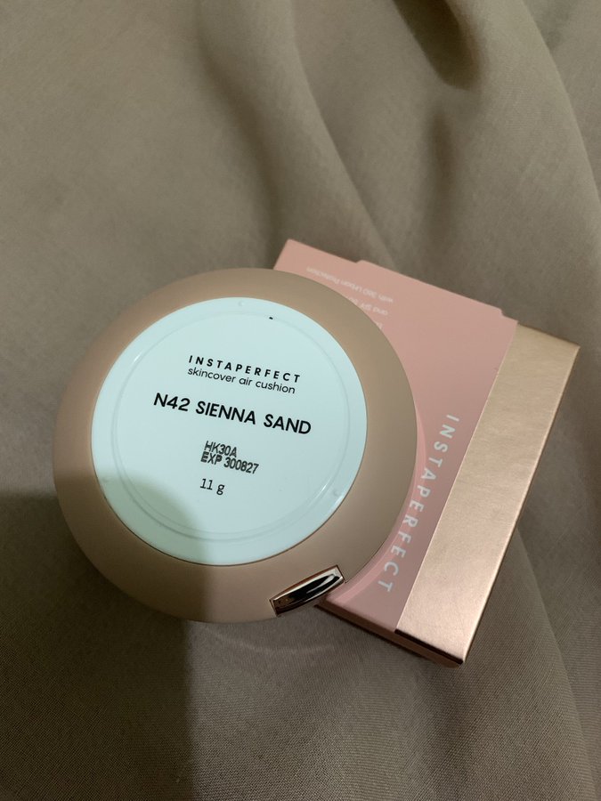 jussttipajaa's tweet photo. @unicefess Cushion instaperfect shade 42 (sienna sand). 100k, yg minat dm yaw.
Ku jual gara" kurang cocok, baru diswatch pas sampe aja. https://t.co/L5Yr6B0RSG