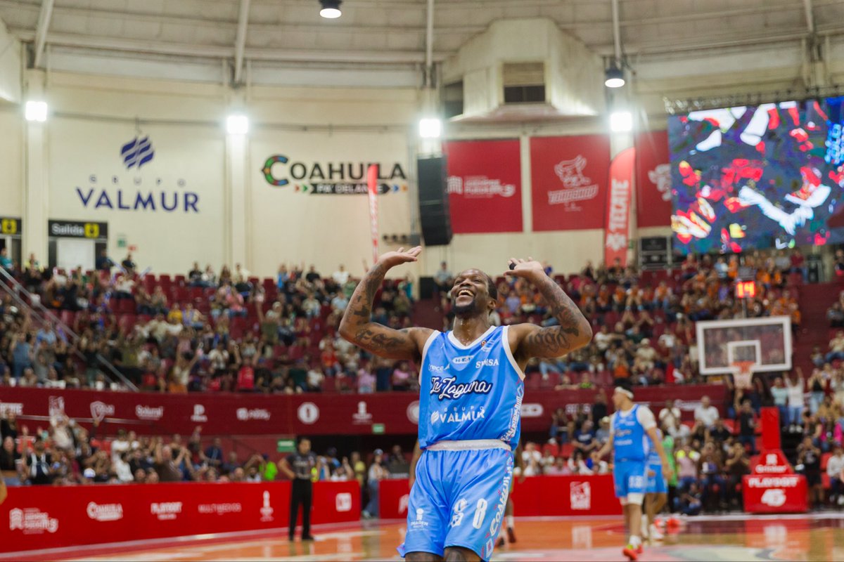 toros_laguna's tweet photo. ¡ESTO ES TOROS! 🐂
Toros Laguna 108 - 86 Pioneros de Mochis
#TOROoNADA #RETUMBA https://t.co/FvoCJJF706