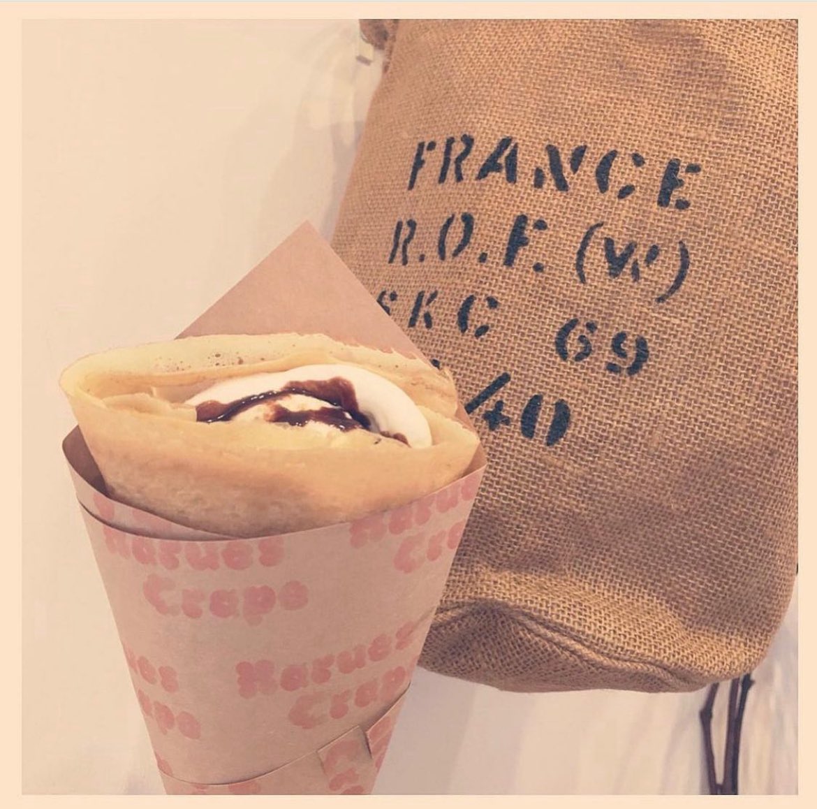 HaruesCrape's tweet photo. .
.
アイスチョコ生クリームクレープ*🍫🍨
.
.
.
.
.
#三茶 #クレープ #茶沢通り 
#三軒茶屋 #HaruesCrapeopen
#HaruesCrape
#チョコアイスクレープ
#アイスクレープ
#チョコバナナ生クリーム
#チョコバナナクレープ
#純生クリーム
#自家製カスタード
#売り切れ次第close https://t.co/bTgBMPGxpl