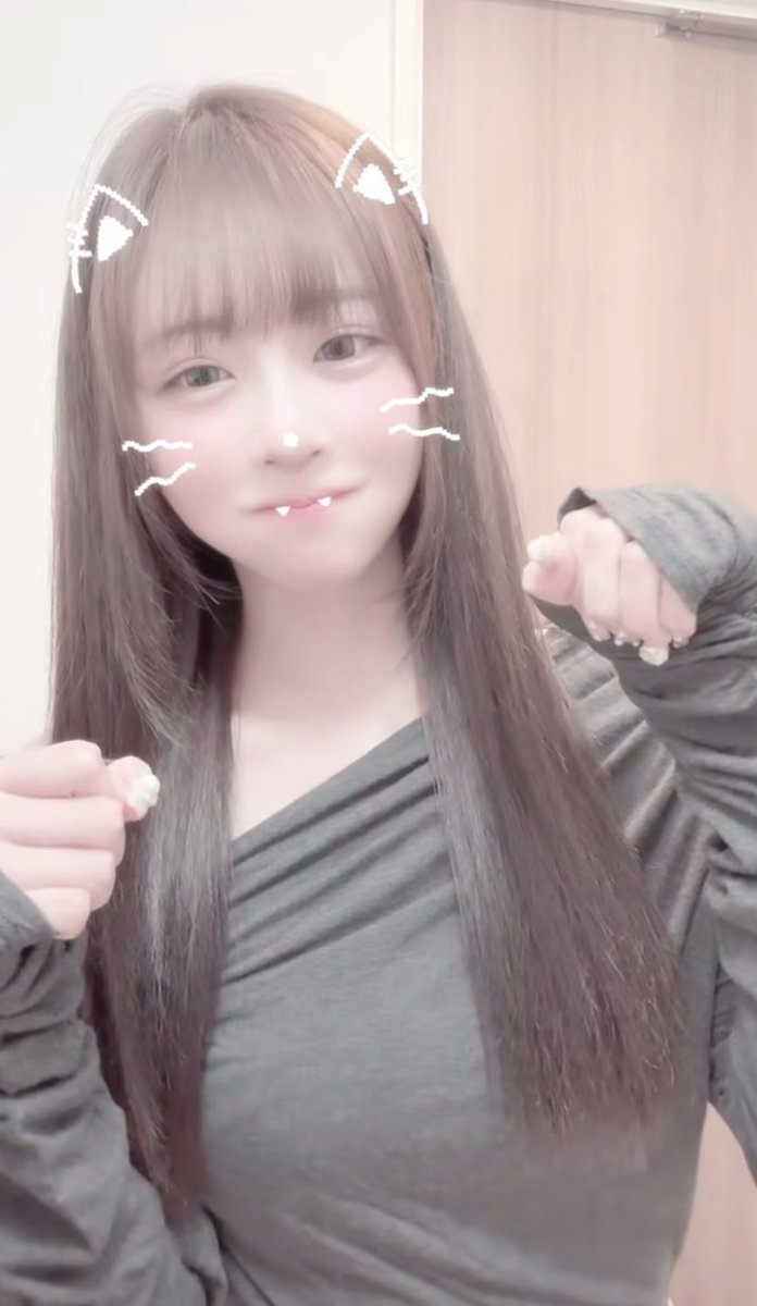 SYFZ221's tweet photo. 櫻井優衣　顔 https://t.co/RzIsfd3dv3