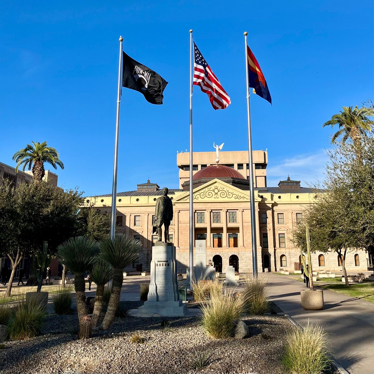 HB2375 has passed the House Government Committee and heads to the full House. The bipartisan bill supports middle housing while protecting designated historic districts – closing gaps left in last year’s law. buff.ly/7qliTvT