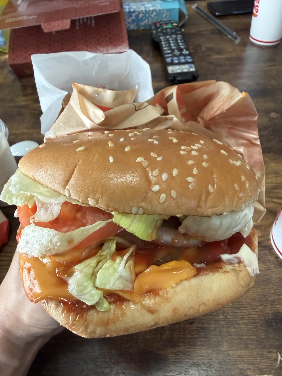 今日のお昼は
バーガーキング🍔🍔✨😋