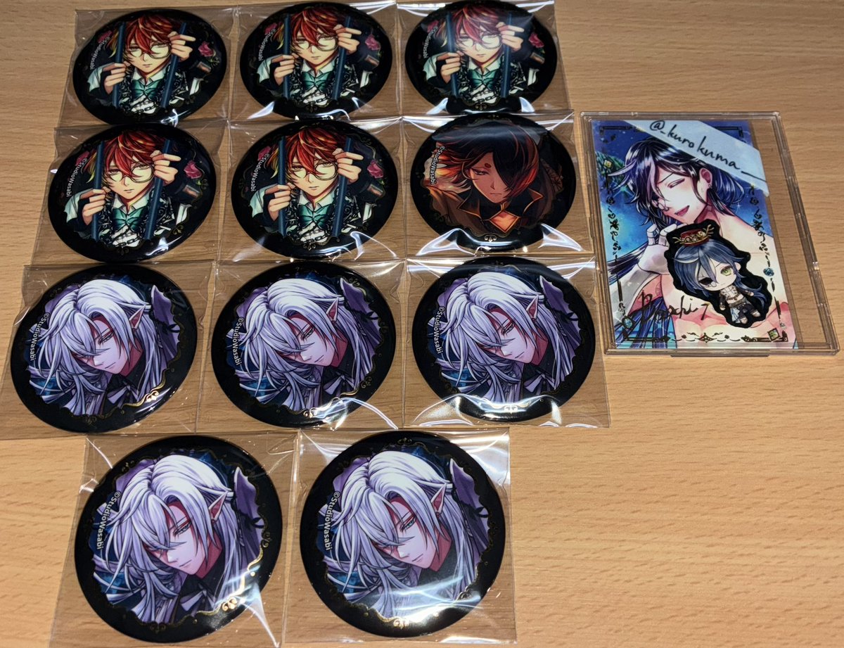 交換・譲渡】悪魔執事と黒い猫 あくねこ 4周年 缶バッジ 4th