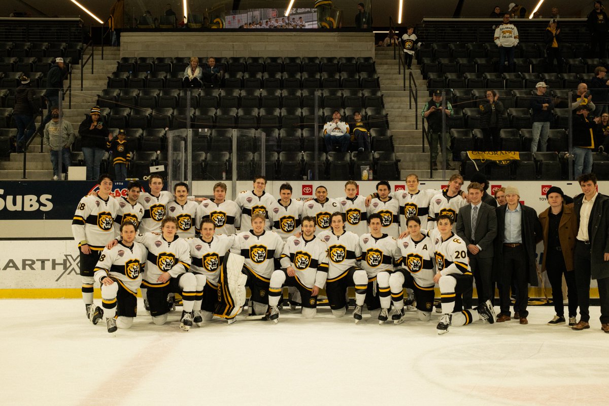 CC Hockey tweet media