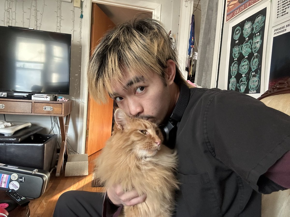 mars oh-heely-uh tweet media