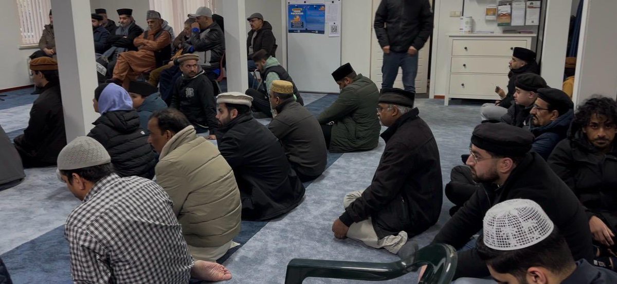 Mobarak Moskee tweet media