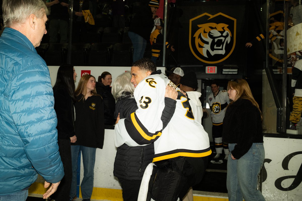 CC Hockey tweet media