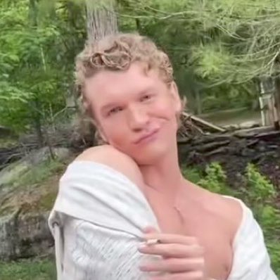 owllamb's tweet photo. happy connor day to this ray of sunshine in our lives 🥳 https://t.co/a9errUkKSg