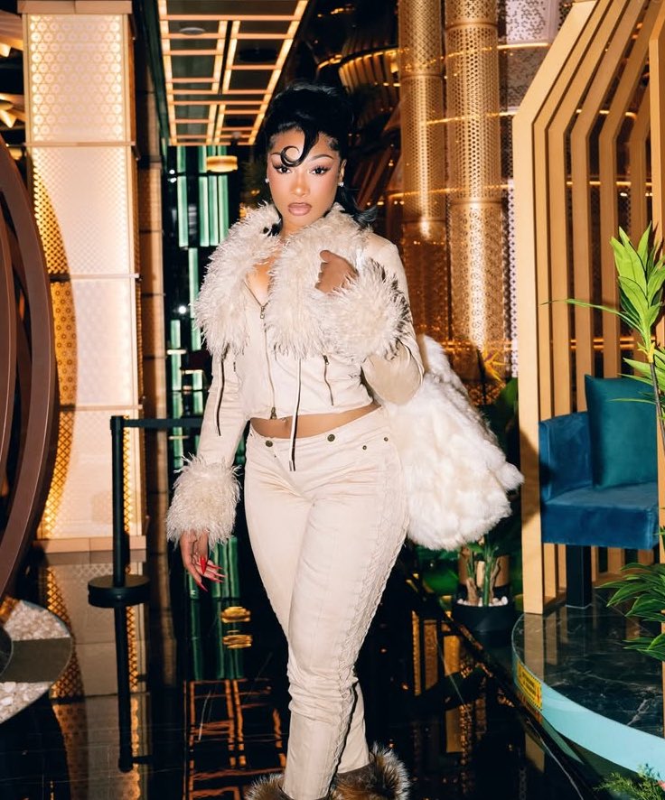 ☭CAI☭ (fan account) tweet media