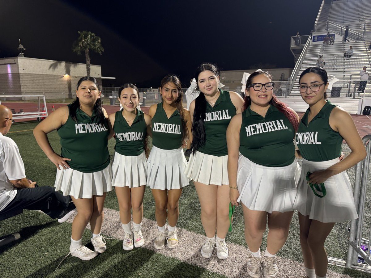 Wolverine Cheer 💚💕📣 tweet media