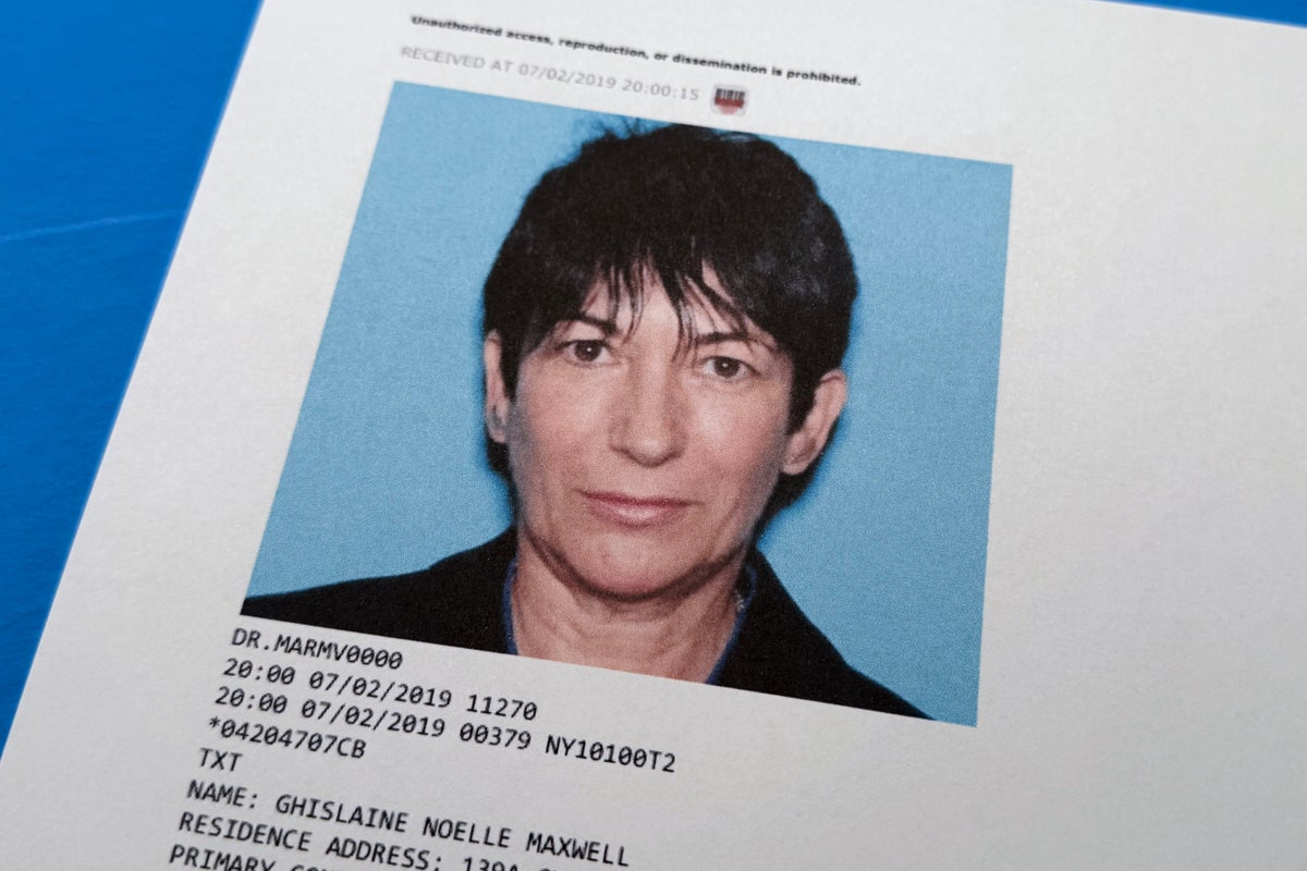 🚨 ALERTE INFO : 🇺🇸 Ghislaine Maxwell lutte contre la publication de 90 000 nouveaux documents liés à Jeffrey Epstein. (F)