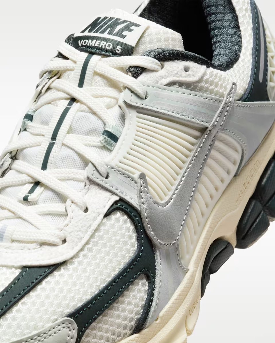sneakersteal's tweet photo. STEAL💥

Women's Nike Zoom Vomero 5 'Light Silver / Seaweed'

$95.97 + Free Shipping (Reg. $170.00)

https://t.co/aw2fT6wLfN

*use code GEARUP at checkout* https://t.co/SctDkpp3su