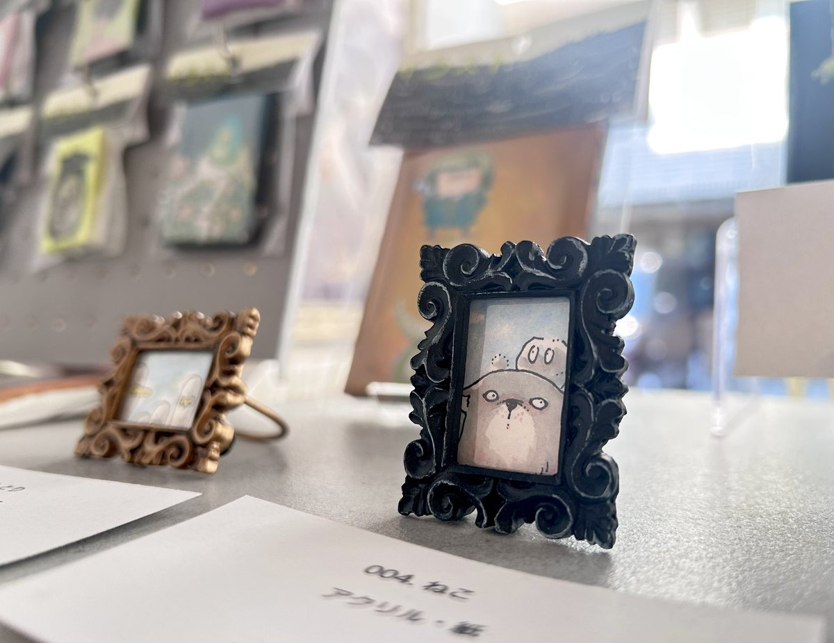 現在展示中 はちやま様(@hachiyama_3510 )のグッズをご紹介！ 物販