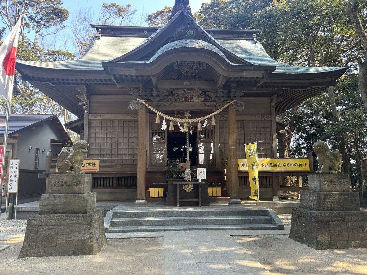 care_mitsu's tweet photo. 梅まつり期間中だけれど、僕は海方面にお出かけだよ。 https://t.co/c5IJzbB0a6