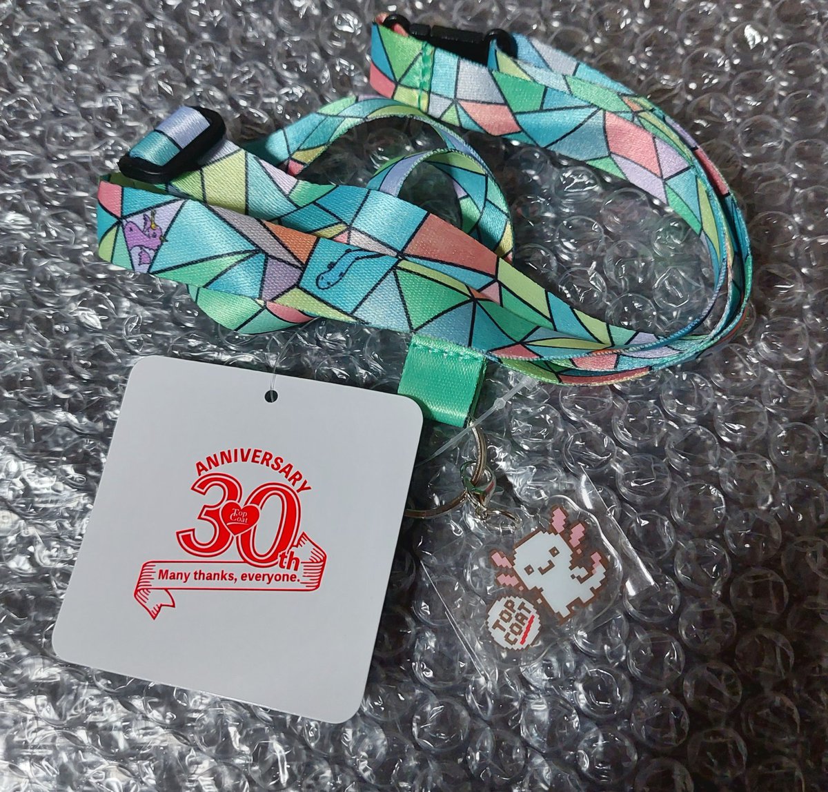 届きました😊 「チャーム付きネックストラップ」 かわいい🩵 倫也さん