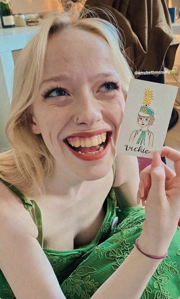 roses4winona's tweet image. How someone can't love Amybeth, I'll never know.