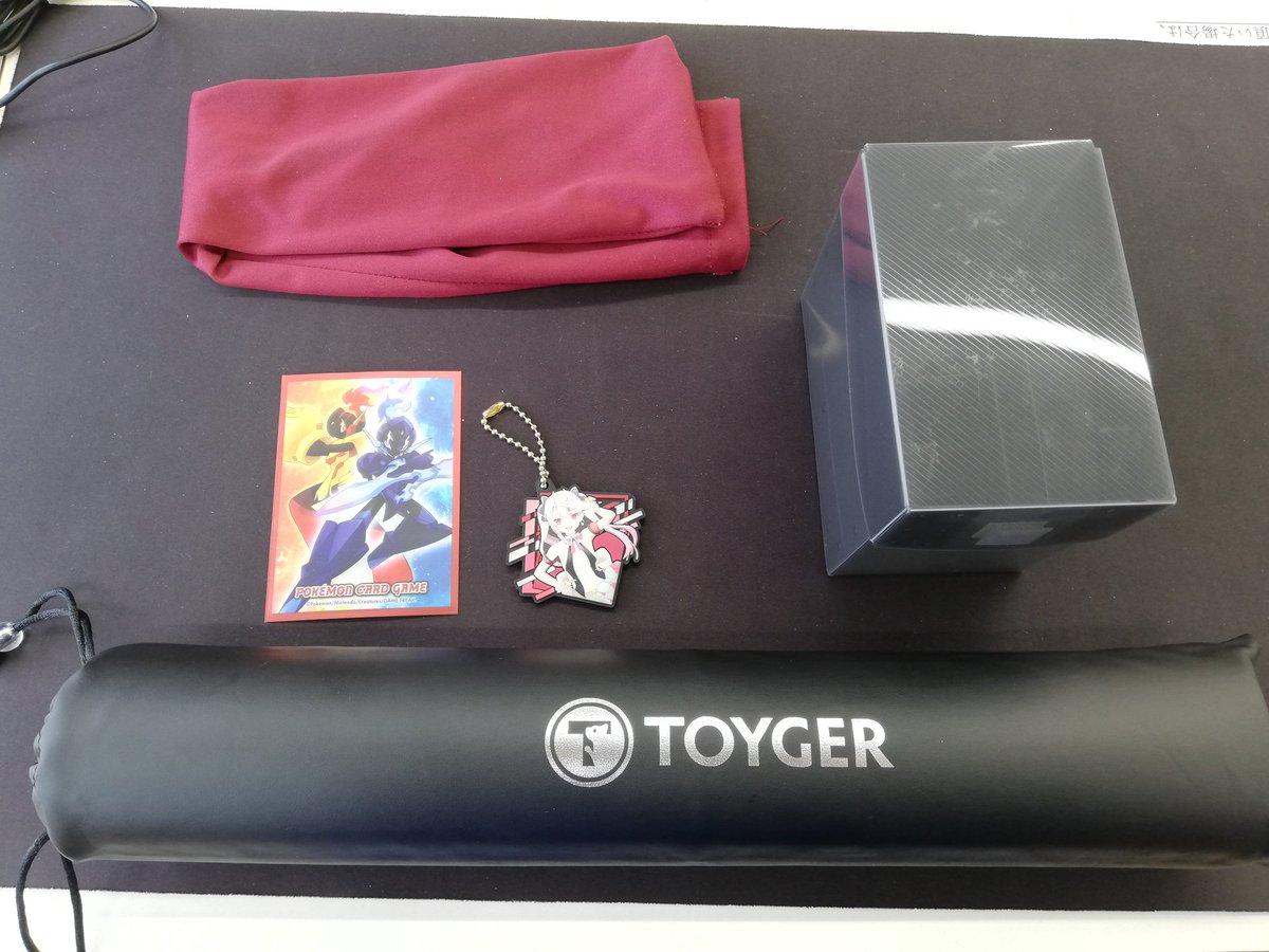 ここ数日の忘れ物です 心当たりのある方はレジにてスタッフにお声掛け