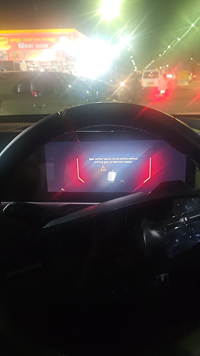 iForceNetworks's tweet photo. Suggestion for all ev owner and Mahindra. 

In xev 9e not have water and dust cover on gear shifter that reason if any one drink water in car and highway and road not clear then water jump up and 100% goes inside, in other car have cover on gear shifter and if you drop 100% water on gear lever then only 1% water goes inside.

Request to mahindra kindly improve gear shifter design with water and dust cover and recall all cars for replace.